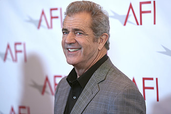 Mel Gibson forgiveness, Hollywood redemption, Career revival, Second chances HD wallpaper