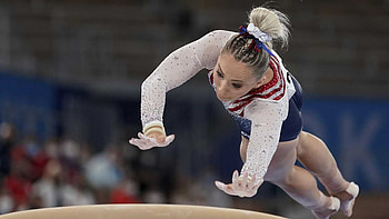 Vault gymnastics, Mykayla Skinner, Silver in vault, Sticking the landing HD wallpaper