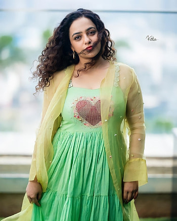 Nithya Menon, face, street_fashion HD phone wallpaper