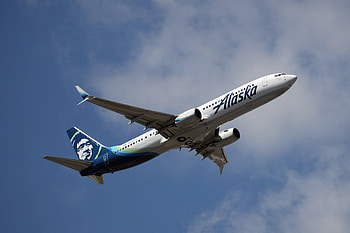 Alaska Airlines, Buy one get one deal, Flight discounts, Limited offer HD wallpaper