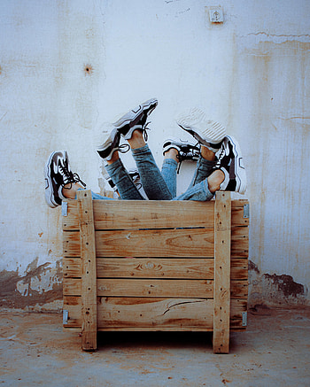 Miscellanea, Miscellaneous, Legs, Sneakers, Box, hop, Creative HD phone wallpaper