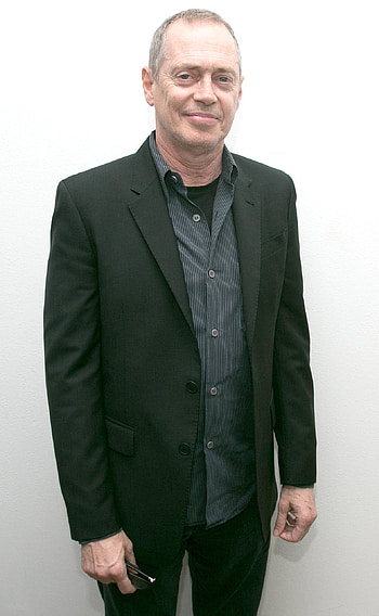 Steve Buscemi, 911, Helped Survivors Escape HD phone wallpaper