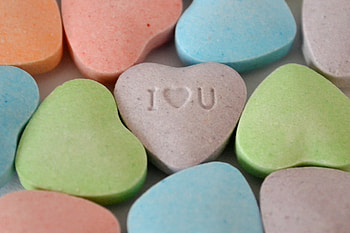 I LOVE YOU, FOR ALL MY DN FRIENDS, hearts, sweets, friends, love HD wallpaper