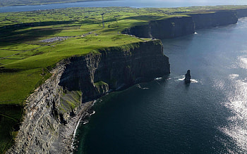 Ireland's majesty, High-quality , Mesmerizing visuals, Irish pride HD wallpaper