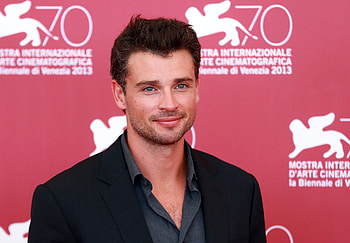 Tom Welling movies, Smallville star, Action thriller, Deep Six HD wallpaper