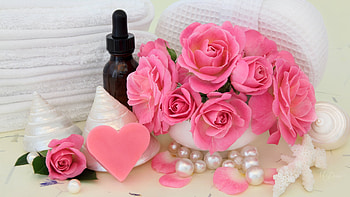 Essence of Roses, pink roses, essential oil, relax, sea shells, Firefox Persona theme, tranquil, heealth, pearls, hearts, flowers, spa HD wallpaper