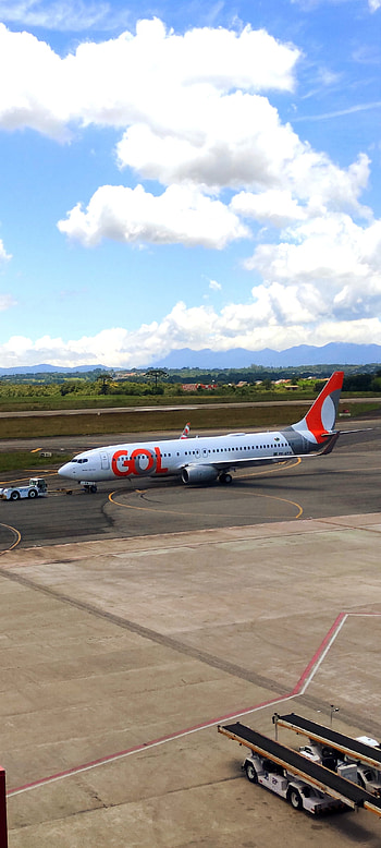 Airplane, plane, fly, Curitiba, gol, voo, aviacao, aeronave, aviao, voar, aeroporto HD phone wallpaper