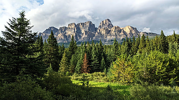 Castle Mountain, Banff NP, Alberta, peaks, landscape, trees, clouds, sky, forest, canada HD wallpaper