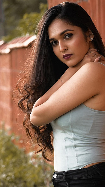 Spandana Somanna, telugu actress, sexy gorgeous HD phone wallpaper