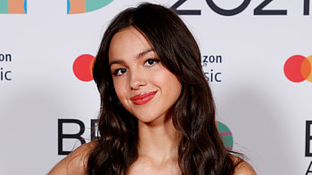 Brit Awards 2021, Olivia Rodrigo HD wallpaper