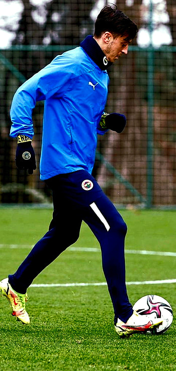 Mesut özil, m1Ö, fenerbahçe walpaper, football, m10, fenerbahçe HD phone wallpaper