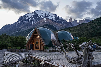 House, mountains HD wallpaper