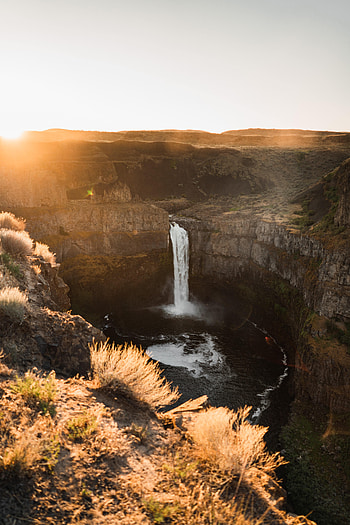 Nature, Sky, Rocks, Waterfall, Beams, Rays, Precipice, Break HD phone wallpaper
