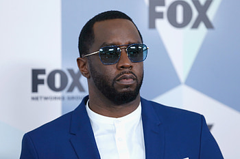 Diddy wakes up, Roaches on face, Meme wave, Hilarious reaction HD wallpaper