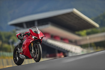 Ducati Panigale V4 S 2018, ducati, ducati-panigale, bikes, 2018-bikes HD wallpaper