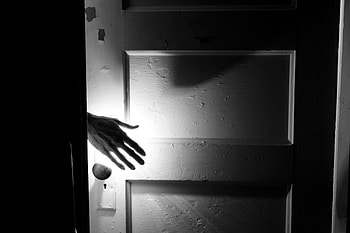 Shine, Light, Hand, Bw, Chb, Gloomy, Door HD wallpaper