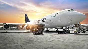 Saudi Arabian Airlines, Europe-US freighter flights, Cargo transportation, Expanding operations HD wallpaper