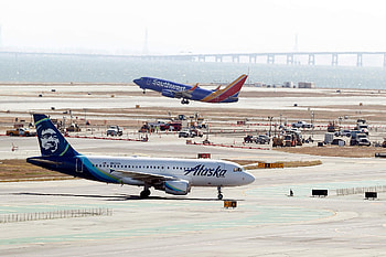 Runway, San Francisco International Airport HD wallpaper