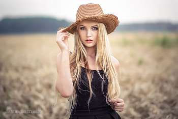 Beauty, summer, model, blonde, field, girl, vara, hat, woman HD wallpaper