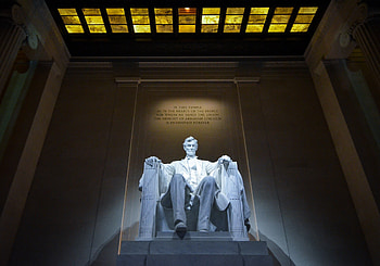 Abraham Lincoln statue, Iconic , Symbol of leadership, Historical significance HD wallpaper