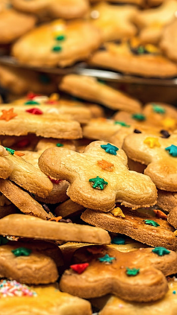 Food cookie, Delicious treat, Baked goodness, Irresistible sweetness HD phone wallpaper