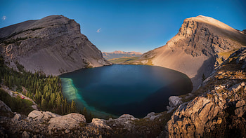 Crator, Carnarvon Lake, Kananaskis, Alberta HD wallpaper