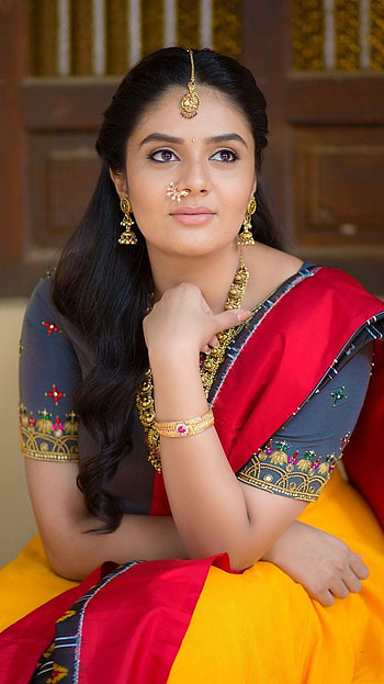 Sreemukhi, telugu actress, actress HD phone wallpaper