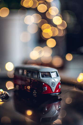 Cars, Glare, Toy, Boquet, Bokeh, Bus HD phone wallpaper