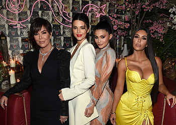 Kardashian Family, Hairstyle swap, Khloe Kardashian and Kris Jenner HD wallpaper