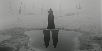 The Tragedy of Macbeth, Thought-provoking adaptation, Larsen's film analysis, Shakespearean masterpiece HD wallpaper