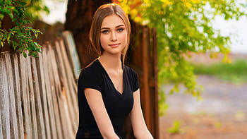 Cute Girl Black Clothing Sitting On Bench, girls, blonde, model, bench HD wallpaper