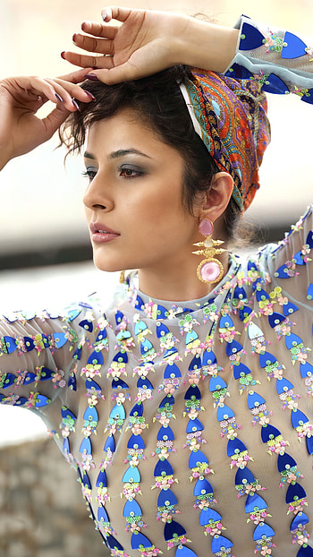 Shenaaz Gil, bollywood actress HD phone wallpaper