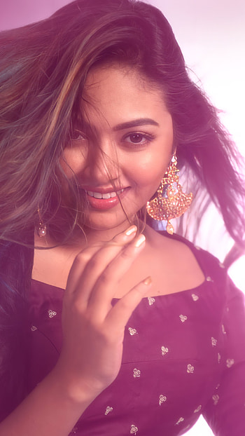 Shalin zoya, model, actress HD phone wallpaper