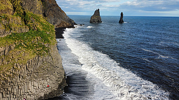 Sunny day at Reynisfjara Beach, South Iceland, sea, sky, cliff, rocks, clouds HD wallpaper