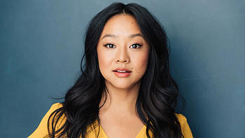 Stephanie Hsu, Multifaceted actress, Stage and screen, Dynamic talent HD wallpaper