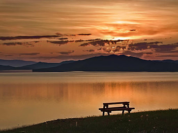 Sunrise-on-the-beach, chair, sunsets, clouds, sky, nature, sunrise, beach HD wallpaper