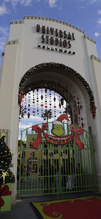 Universal Studios Hollywood, , Theme park backgrounds HD phone wallpaper