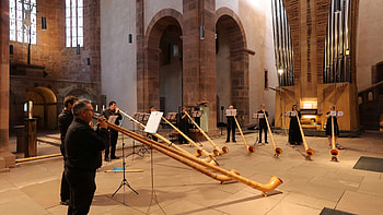 Termine ana stankovi, Alphorn experience, Swiss customs, Swiss alphorn HD wallpaper