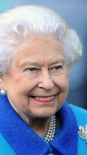 Elizabeth II, (No alt text specified) HD phone wallpaper
