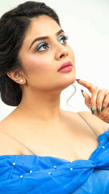 Sreemukhi, telugu actress HD phone wallpaper