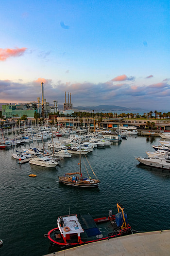 Cities, Boats, City, Pier, Wharf, Port HD phone wallpaper