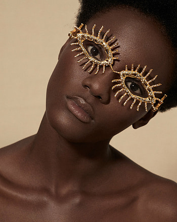 Surrealist couture jewelry, Schiaparelli, The New York Times, Close-up HD phone wallpaper