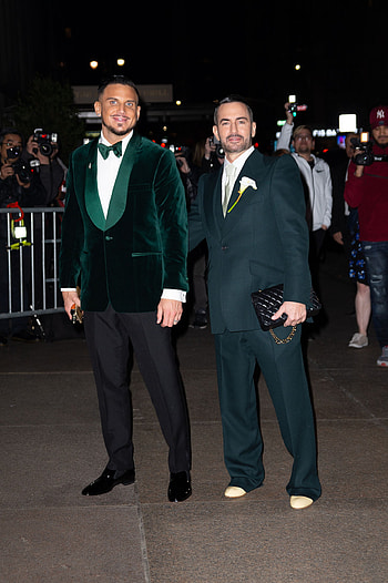 Marc Jacobs, Wedding , Instagram, Fashion industry HD phone wallpaper