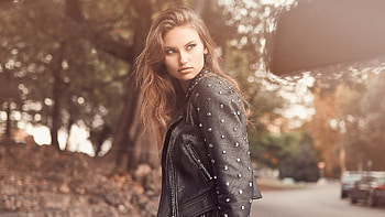 Girl Sitting Car Bonnet, girls, model, behance HD wallpaper