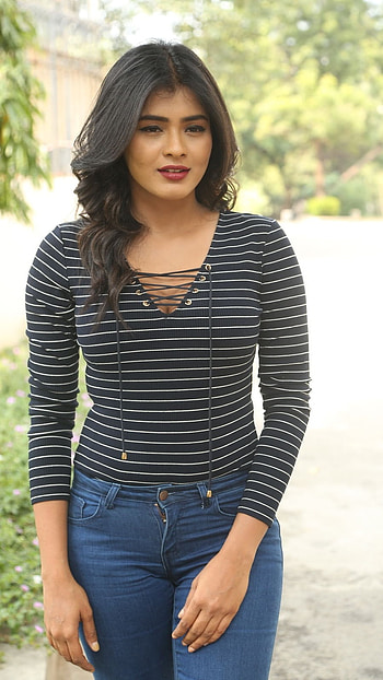 Hebah Patel, Hebah, South, Heroine HD phone wallpaper
