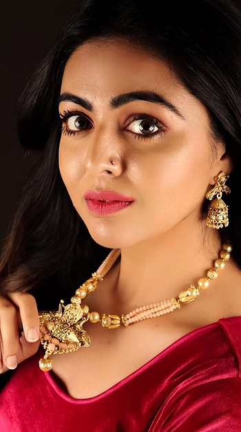 Shafaq Naaz, actress HD phone wallpaper
