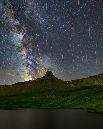 Nature, Rock, Starry Sky, Starfall HD phone wallpaper