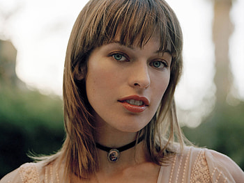 Milla Jovovich, Movies star, Stunning actress, Hollywood icon HD wallpaper