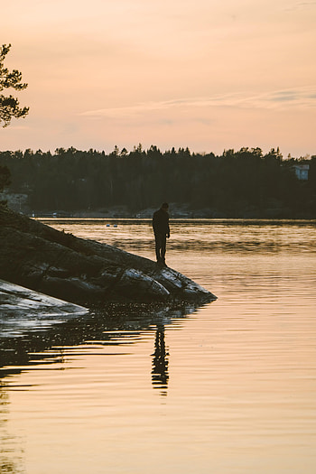 Alone, Water, Shore, Bank, Miscellanea, Miscellaneous, Loneliness, Lonely HD phone wallpaper
