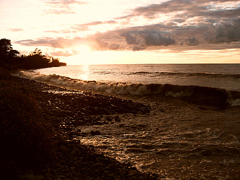 Stoney Beach, water, sun, lake, sunset HD wallpaper